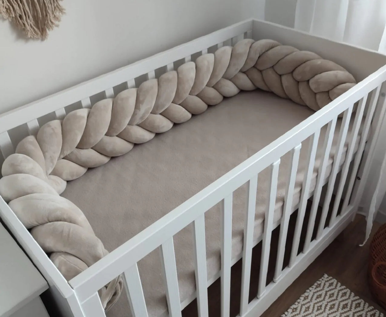 Bettschlange Fischgrätenzopf aus Samt - Beige