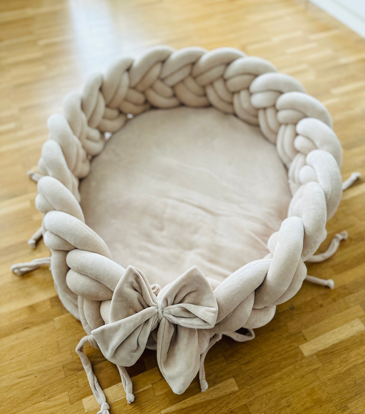 Samtnest double-Beige