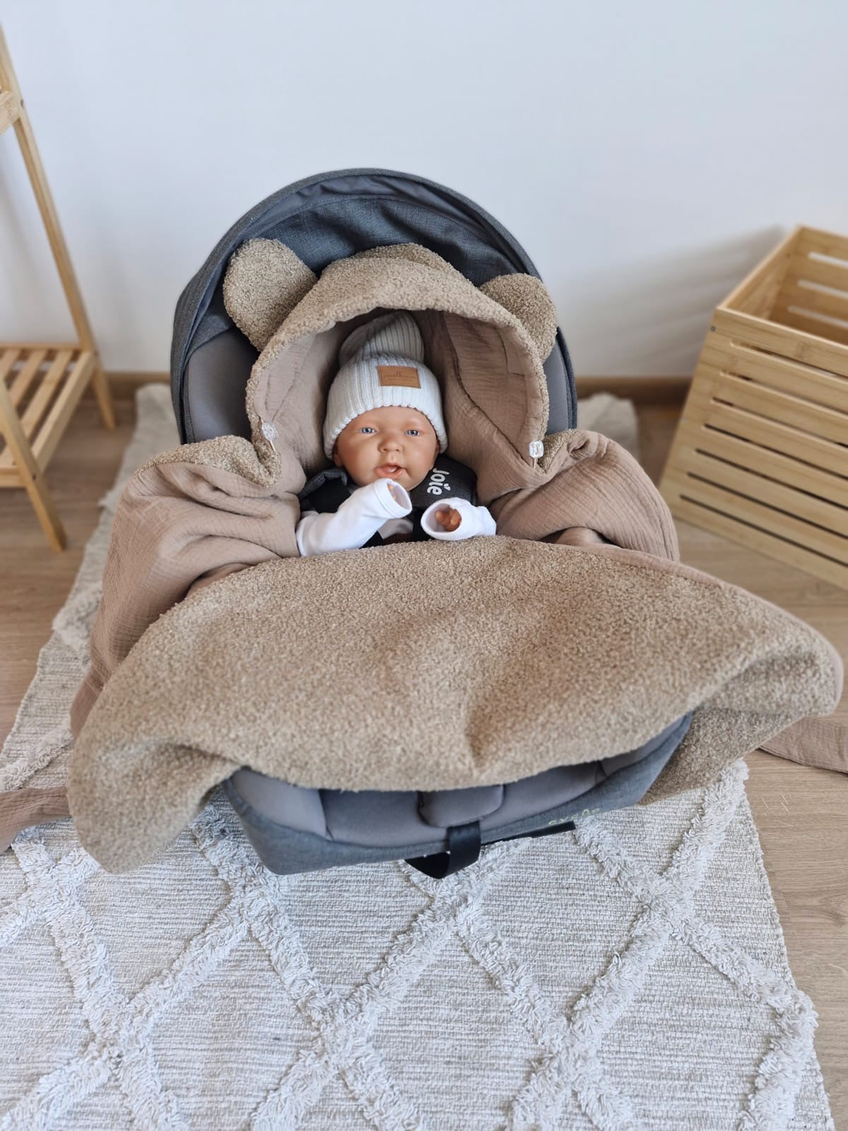 Premium-Autoschale-Decke Braun