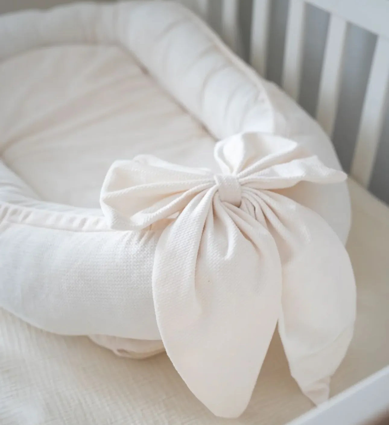Babynest-Ecru Samt-Elegant