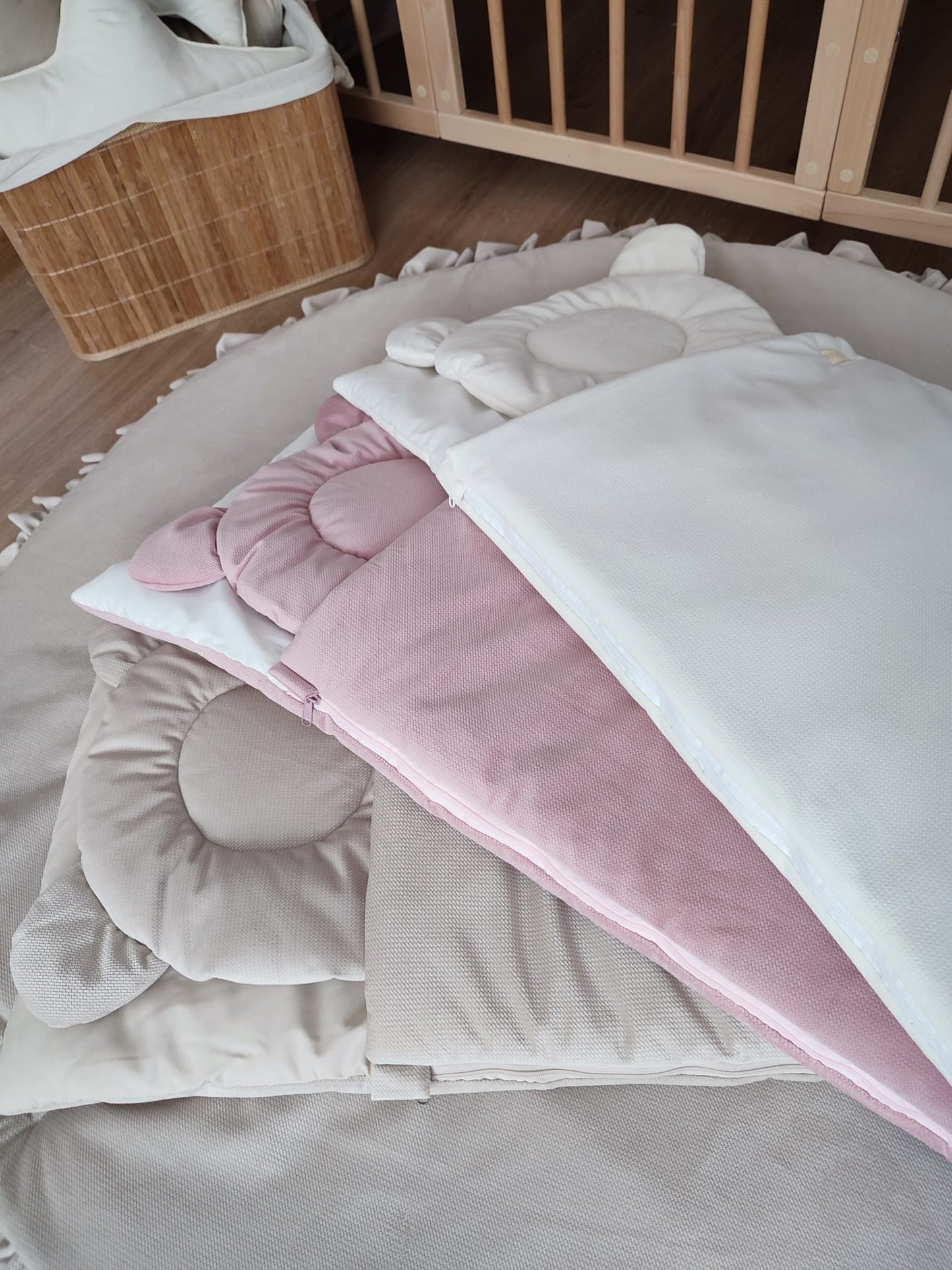 Schlafsack-Samt/Beige mit Kissen