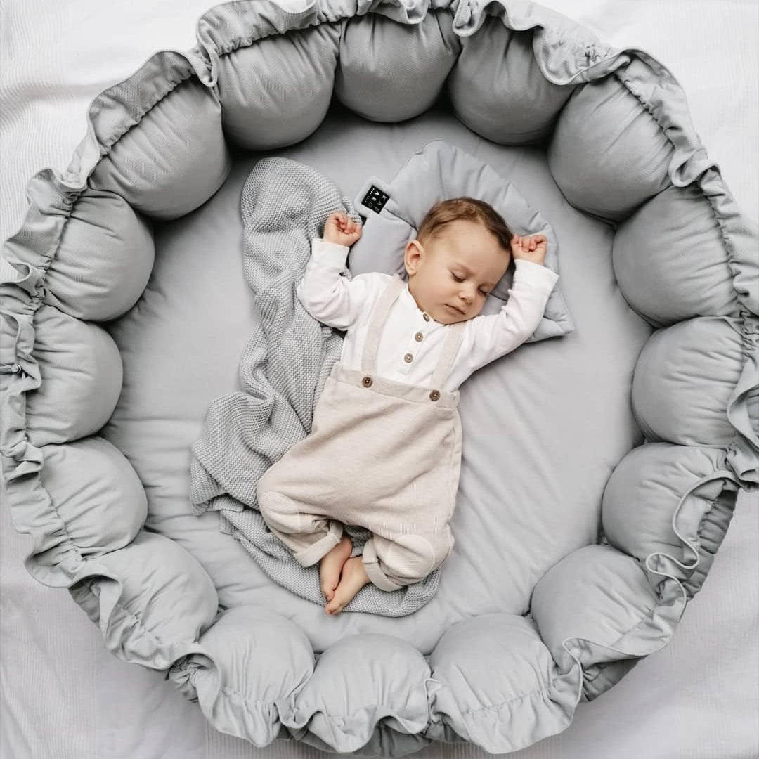 Babynest 2in1- Hellgrau inkl. ein Blattkissen - Lovely Detail