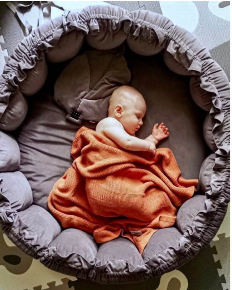 Babynest 2in1-Mocca inkl. ein Blattkissen - Lovely Detail