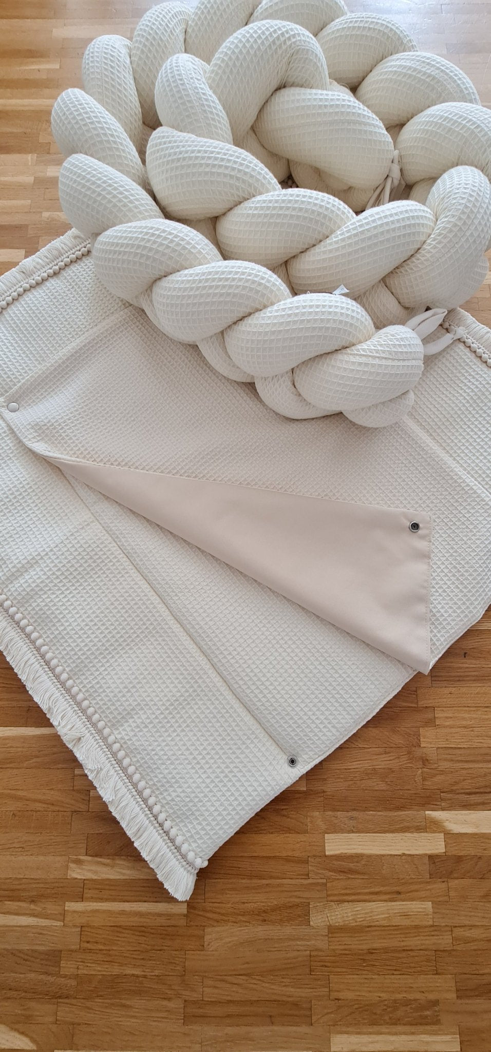 Bettschlange-Waffelpique 210cm Ecru - Lovely Detail