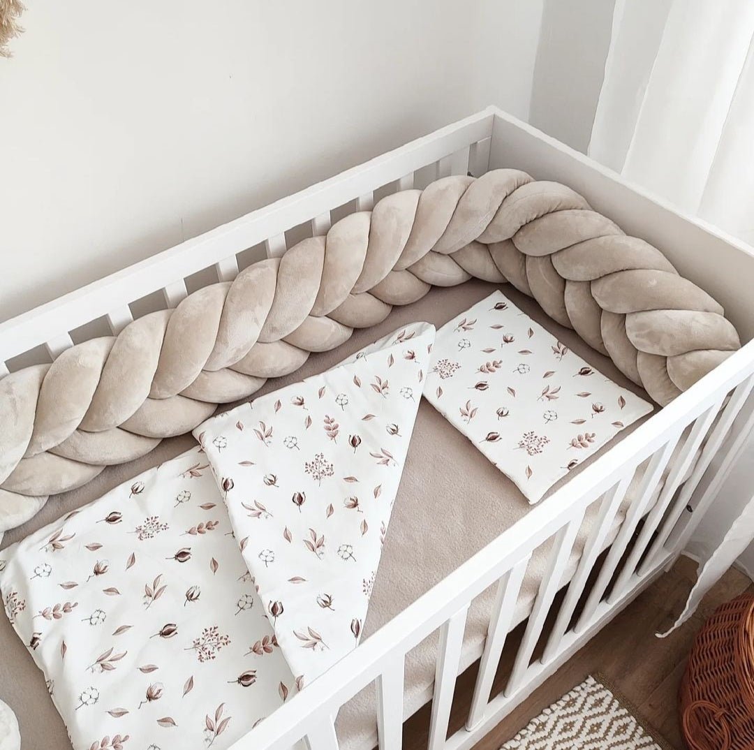 Samtbettschlange-Fischgrätenzopf - Lovely Detail