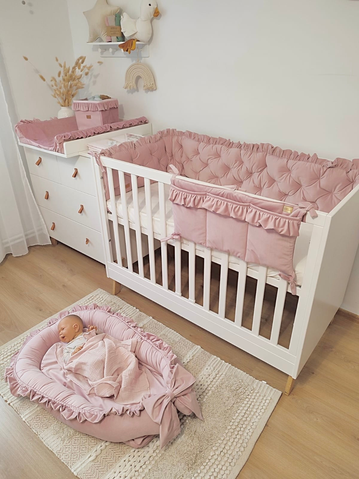 Babynest-Altrose Samt