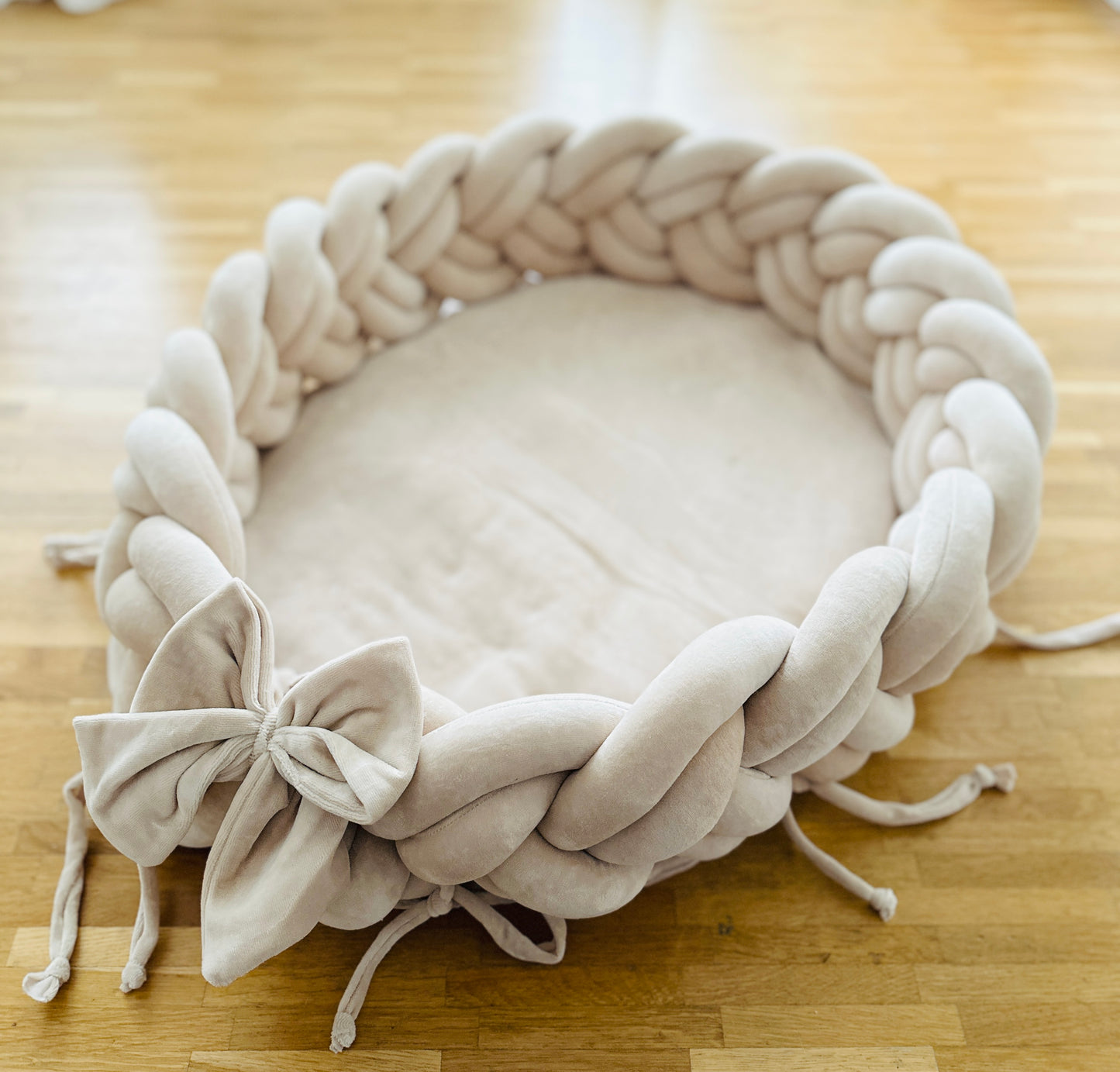 Samtnest double-Beige