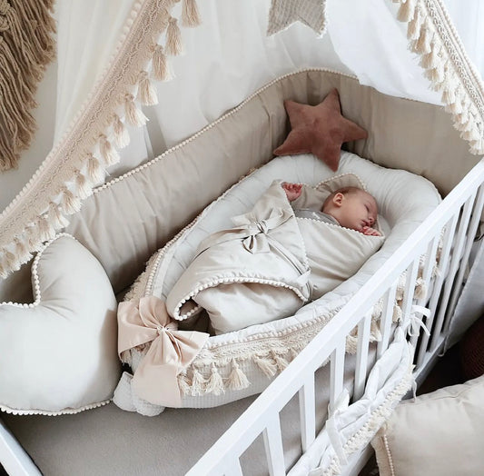 Boho Bommel-Bettumrandung Beige