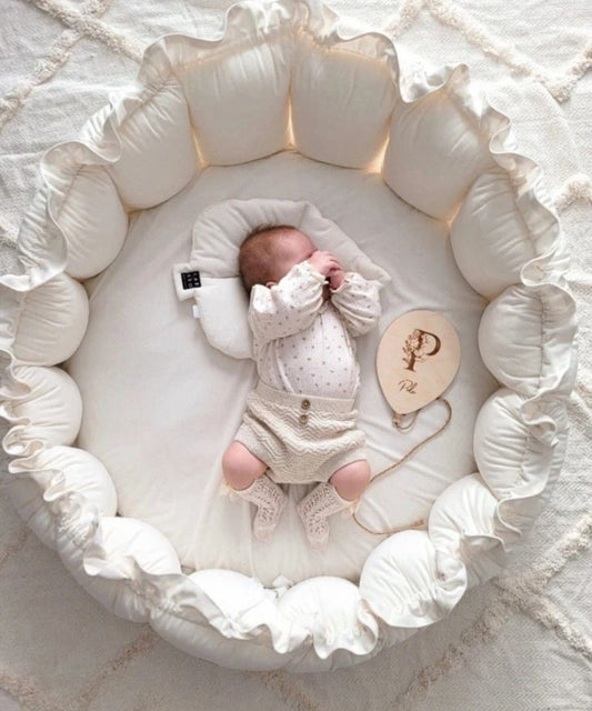 Babynest 2in1- Ecru inkl. ein Blattkissen - Lovely Detail